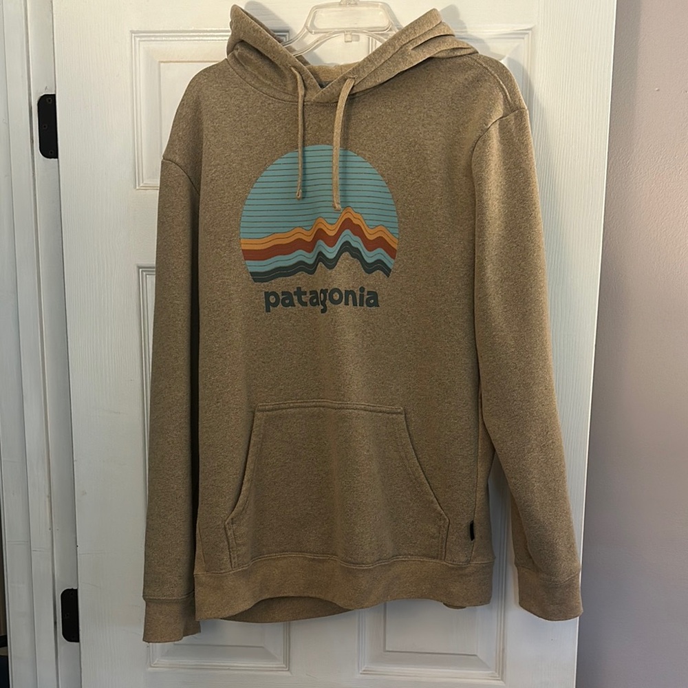 Patagonia Tan Sweatshirt with Iconic Logo